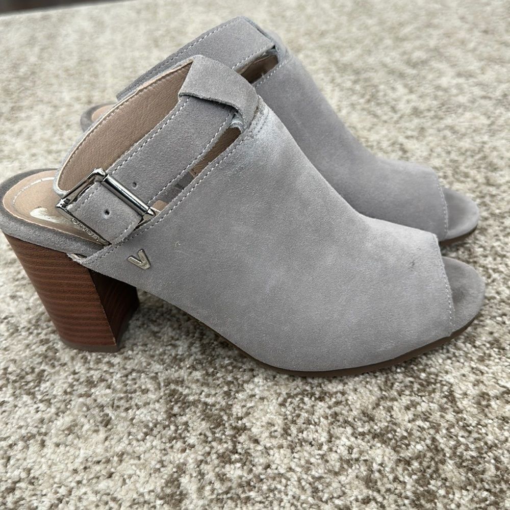 Vionic Shoes Vionic Kaia Women's Stacked Heel 6.5